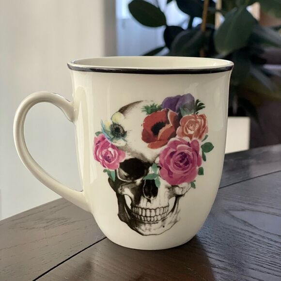 CIROA WICKED FLORAL ROSES SKULL HALLOWEEN MUG - Picture 2 of 4